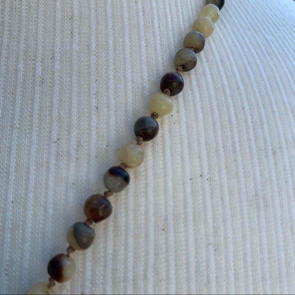 Jasper hand knotted necklace with pendant - Picture 3 of 7